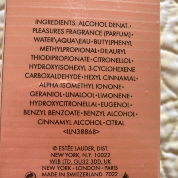 New Estée Lauder Pleasures. Fabulous 3.4-100 ml. Perfume sprayed once. - Picture 3 of 5